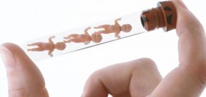 自然周期月经的第一天，冷冻囊胚移植前需要每天去医院验血吗？